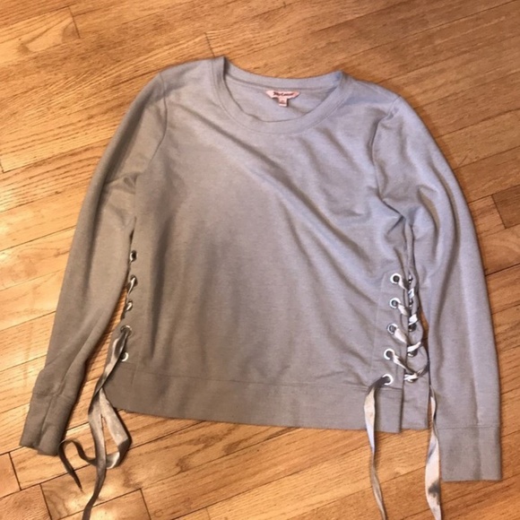 Juicy Couture Sweater - Picture 2 of 3